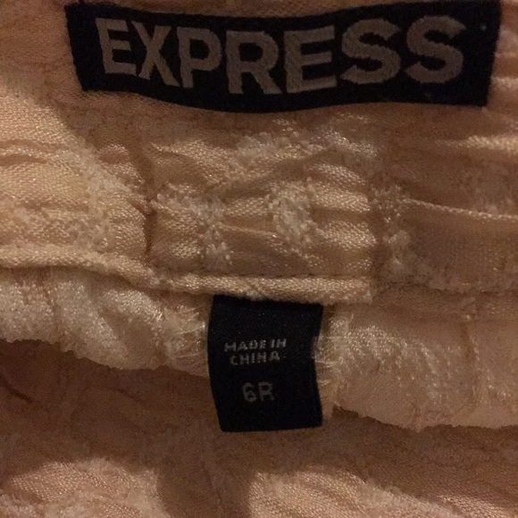 Express Textured Shorts - Picture 3 of 5